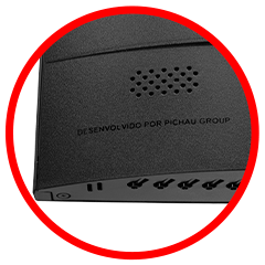 Logo da Pichau Group no monitor